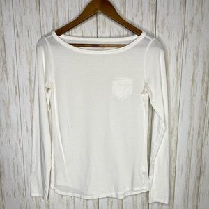 Lilly Pulitzer white basic long sleeve t-shirt S